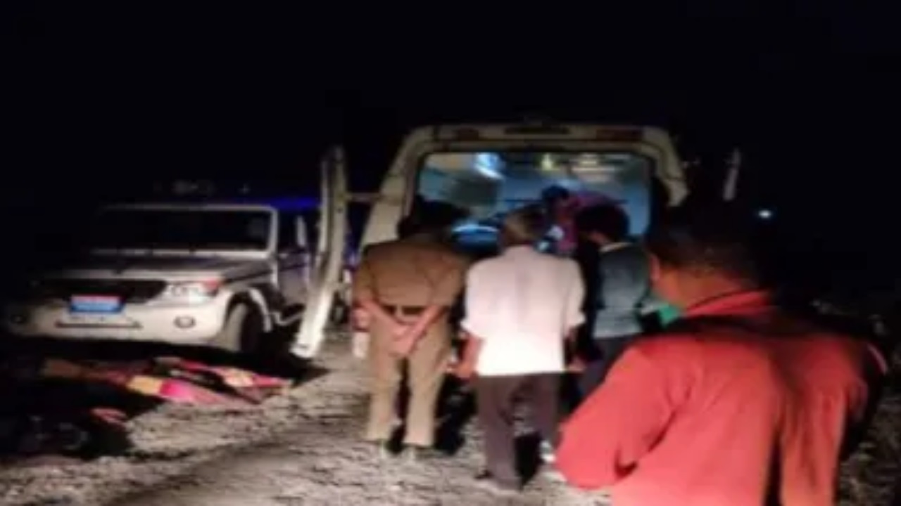 Uttarakhand News: नैनीताल में भीषण सड़क हादसा, खाई में वाहन गिरने से 8 लोगों की मौत, CM धामी ने जताया दुःख