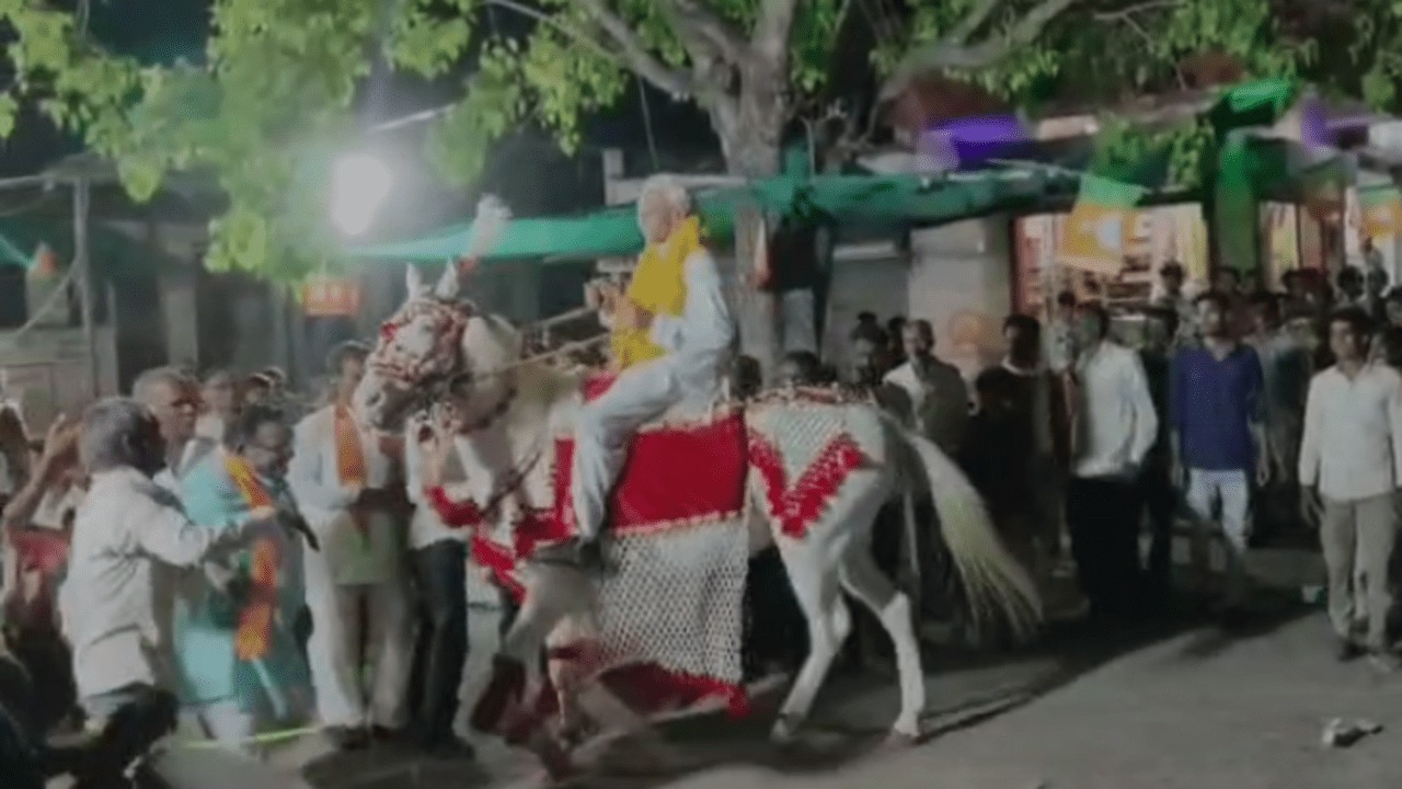 Balkrishna Patidar arrived on horseback to attend the election meeting.