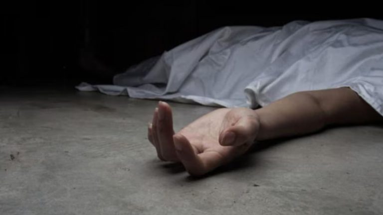 शादीशुदा बॉयफ्रेंड के साथ लिव-इन में रहती थी 35 साल की महिला, फ्लैट में शव मिलने से हड़कंप