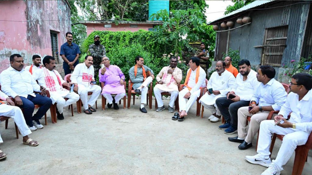 BJP state president VD Sharma is camping in Jharkhand and is continuously campaigning.