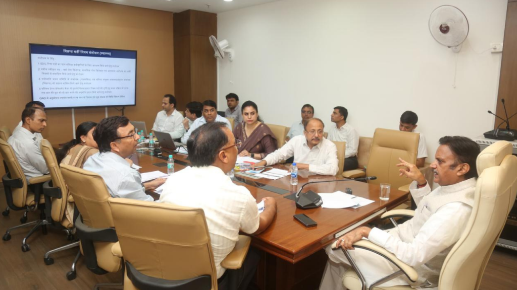 Deputy CM Rajendra Shukla reviewing the concept note of HMIS portal at Mantralaya Vallabh Bhawan.