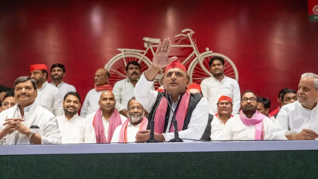 UP News, Akhilesh Yadav