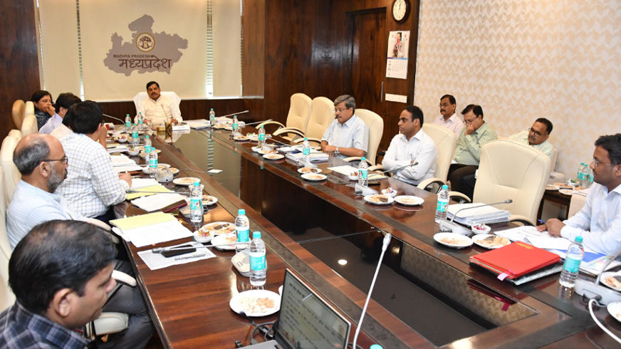 Chief Minister Dr. Mohan Yadav meeting with officials.