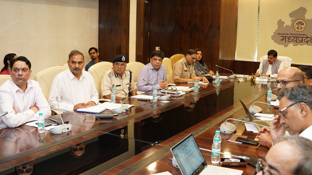 Chief Minister Dr. Yadav gave these instructions in a review meeting at the Ministry, Bhopal.