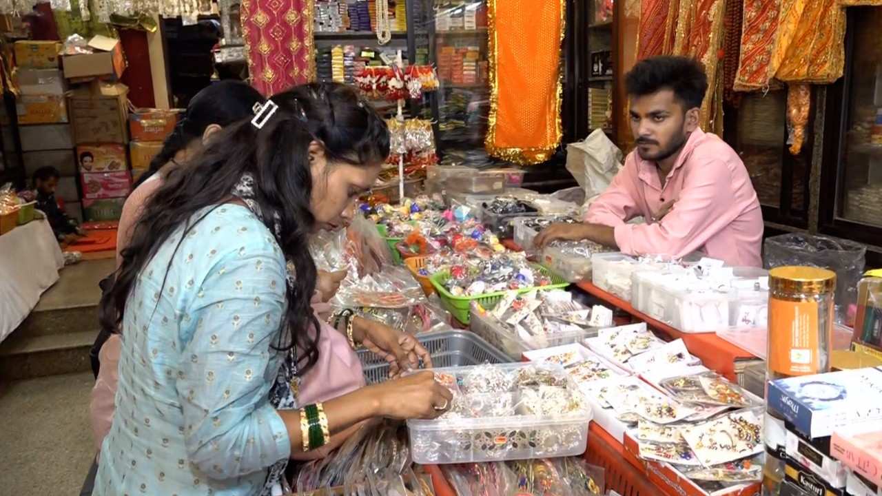 There is clearly visible excitement in the markets on Krishna Janmashtami.