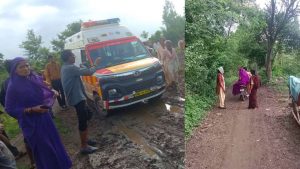 Her family took the pregnant woman to the Primary Health Center, Haidergarh, on a motorcycle.