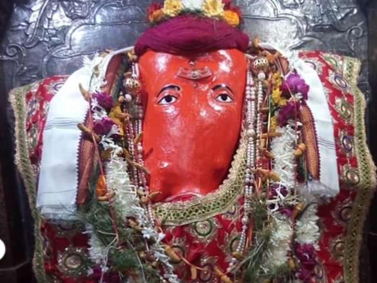 The famous Chintaman Ganesh temple located in Juni area of ​​Indore.