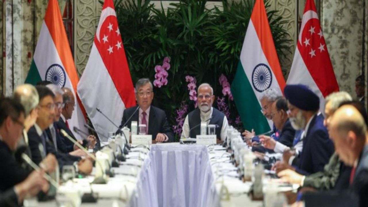 PM Modi in Singapore