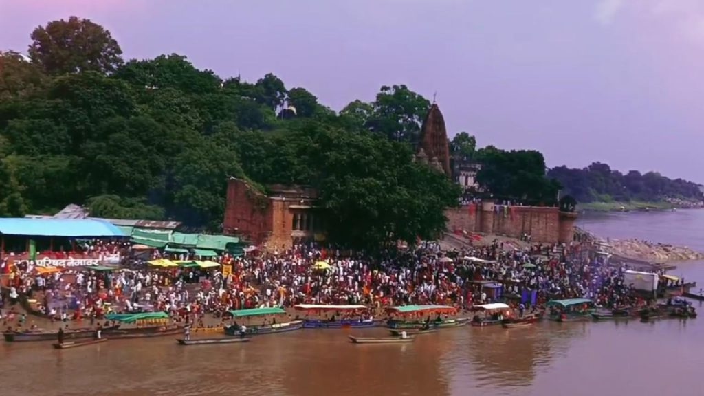 Crowd of Devotees Gathered in Nemvar S Bhutri Amavasya,