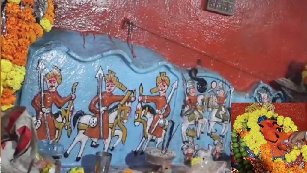 In Jhabua, a cup of liquor is offered to the idol of Bhairav ​​Baba.