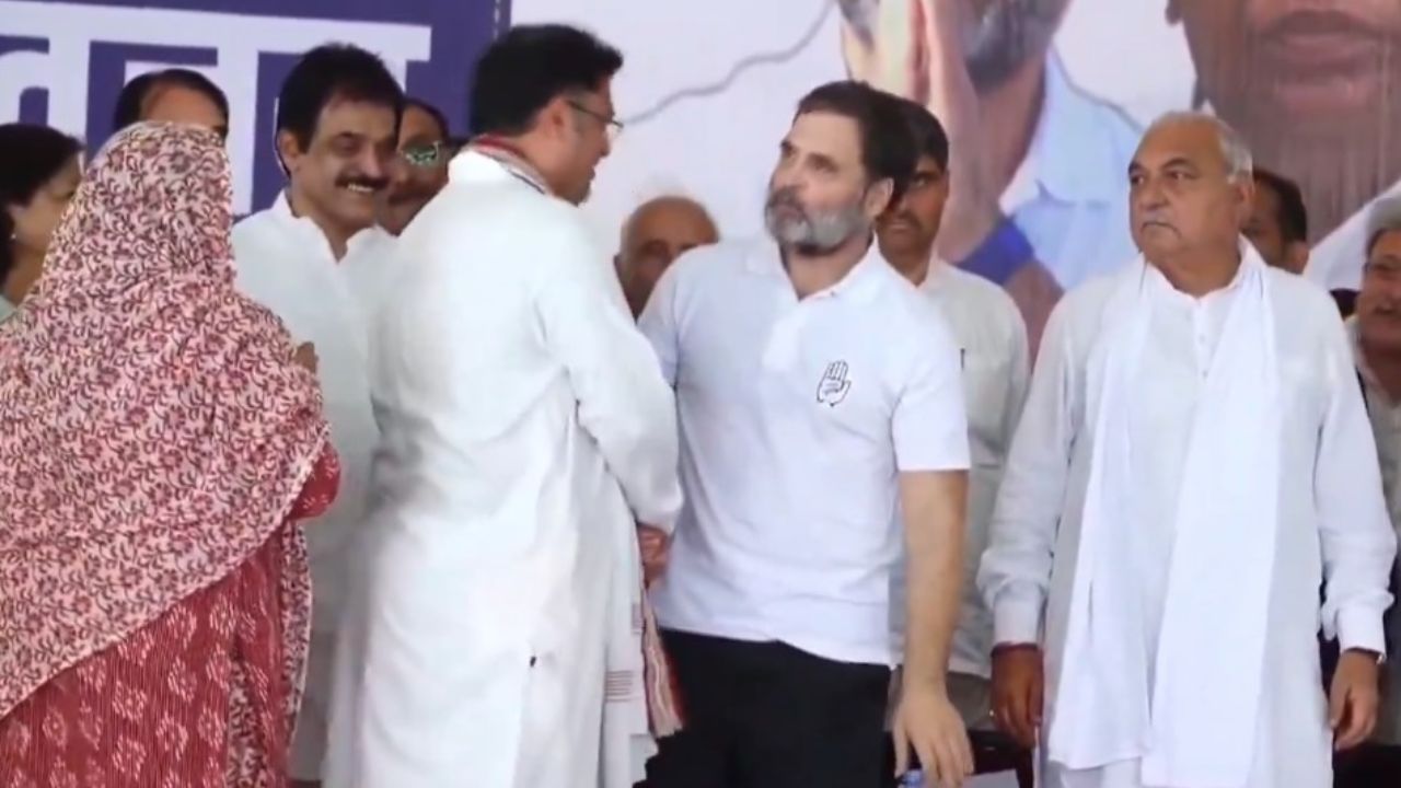 राहुल गांधी से मिलते अशोक तंवर