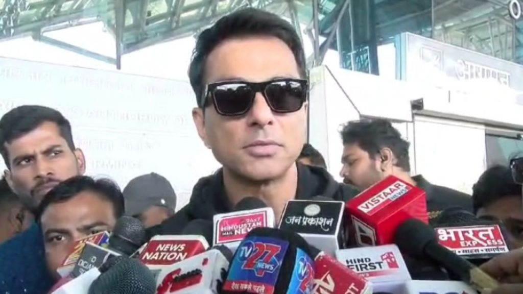 Sonu Sood said on the threat to kill Baba Bageshwar, what is the need to kill him