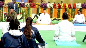 Bhopal: CM Mohan Yadav did Surya Namaskar with children in Subhash School