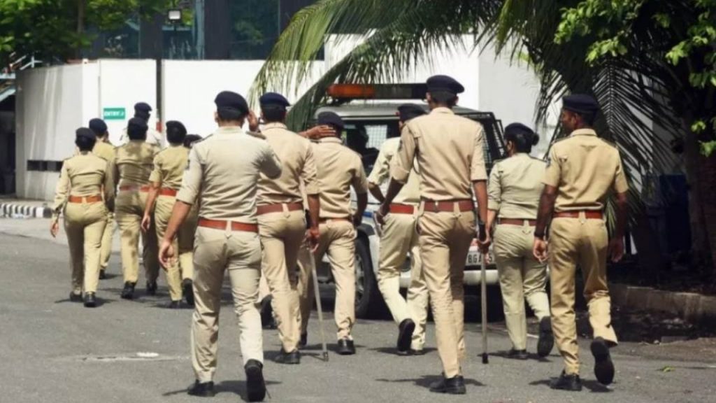 Delhi Mehrauli Nangloi Encounter Kaku Pahadiya Injured 2025