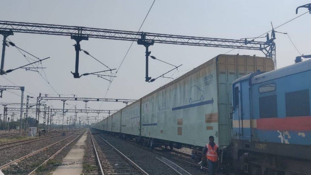Double decker goods train reached Khandwa after travelling on wrong route for 147 km