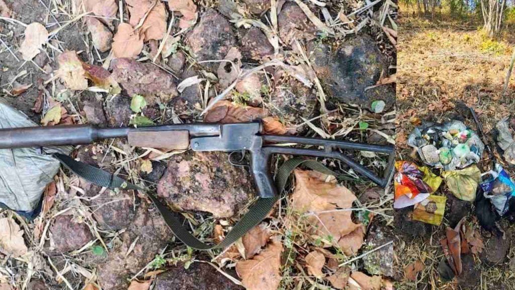 Balaghat: Naxalites opened fire on soldiers, Naxalites ran away in retaliation