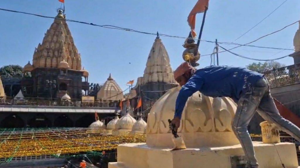 Preparations begin at Mahakal temple for Mahashivaratri festival