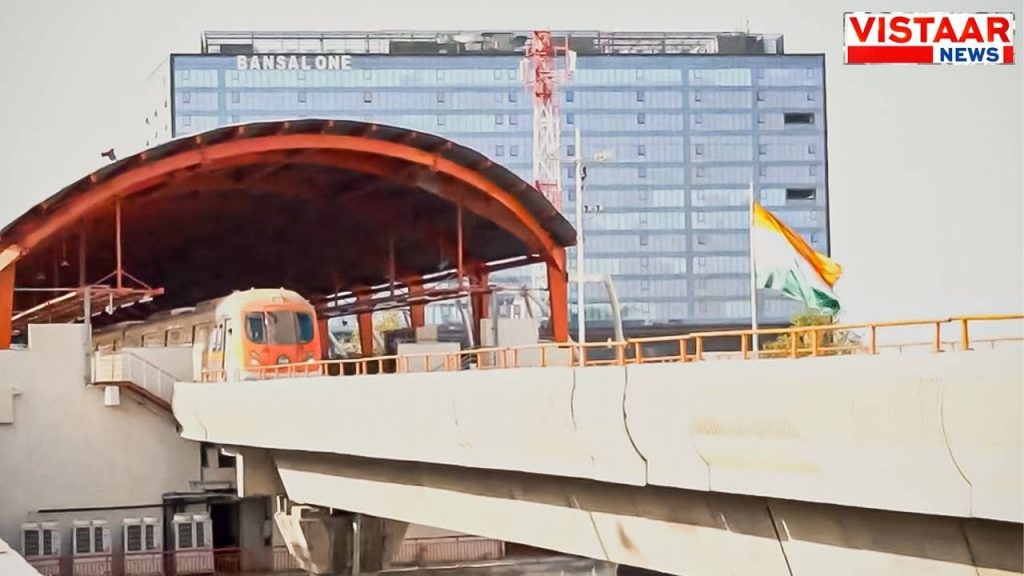 Successful trial of Metro was completed in Bhopal.