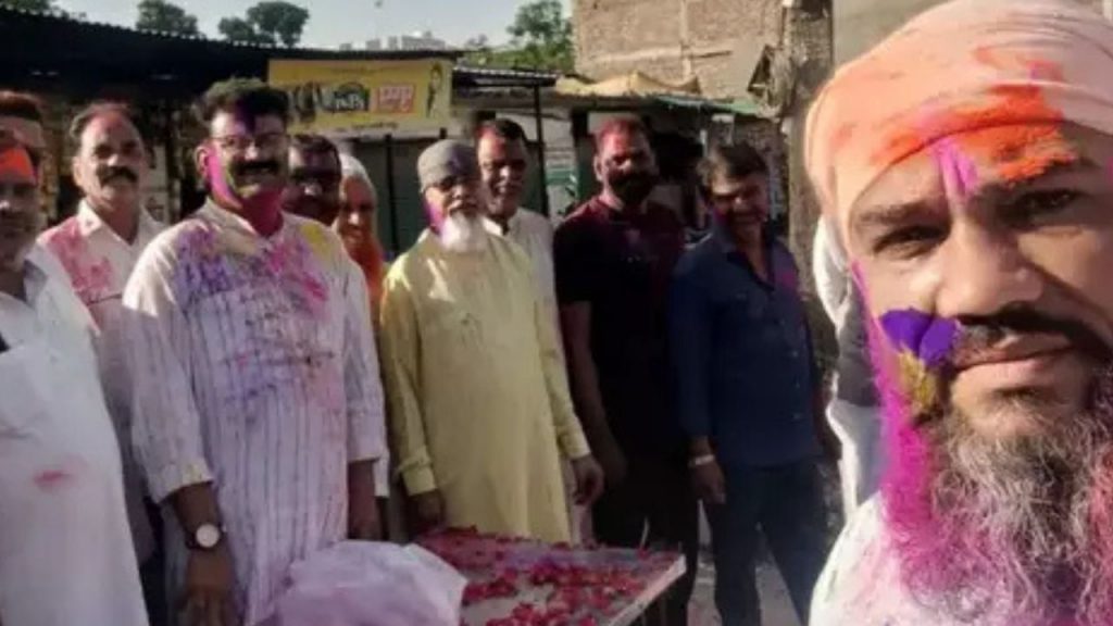 After the violence harmonious atmosphere on Holi in Mhow