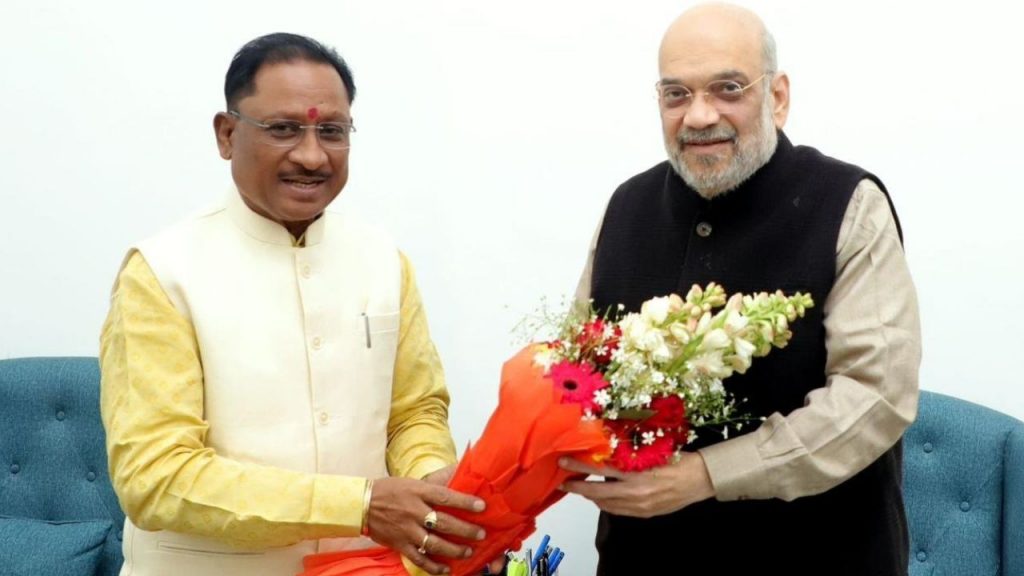 गृहमंत्री अमित शाह और सीएम विष्णुदेव साय (फाइल फोटो)