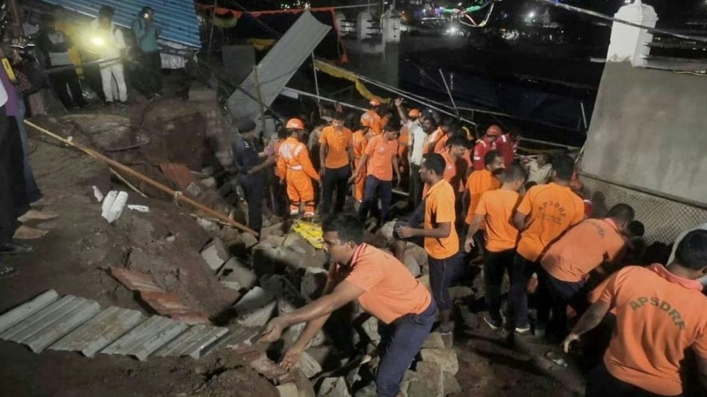 7 people died due to temple wall collapse in Visakhapatnam