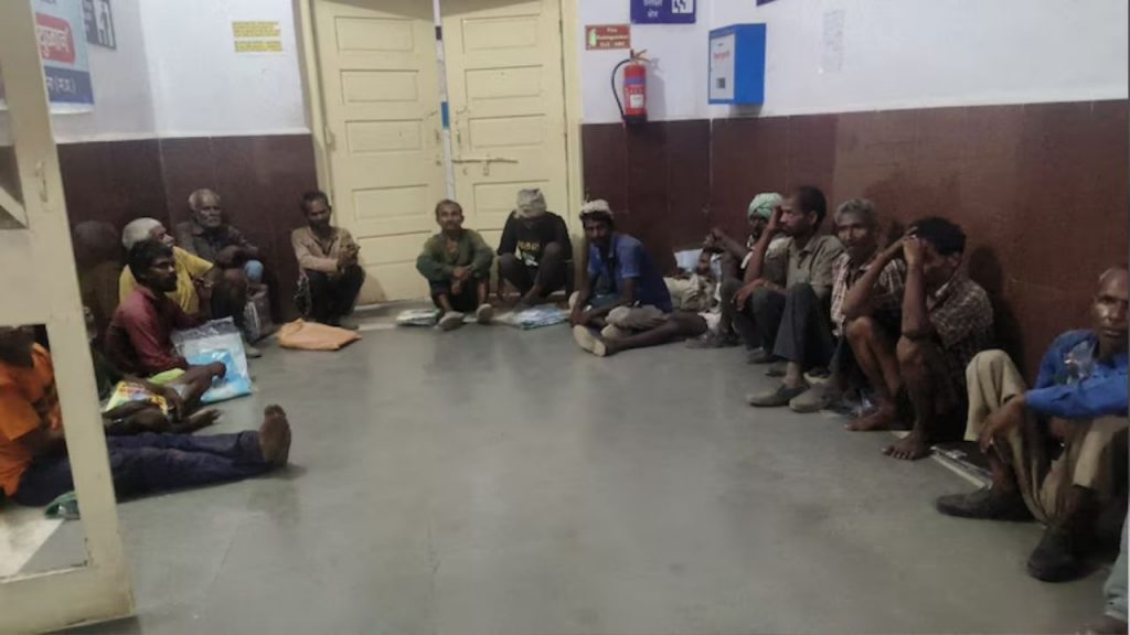The police rescued 16 bonded labourers.