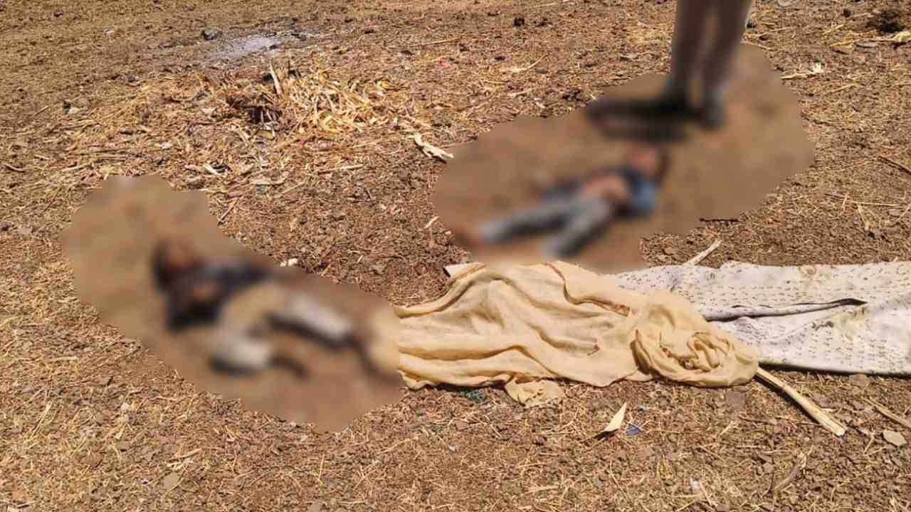 The father killed his two sons by slitting their throats.