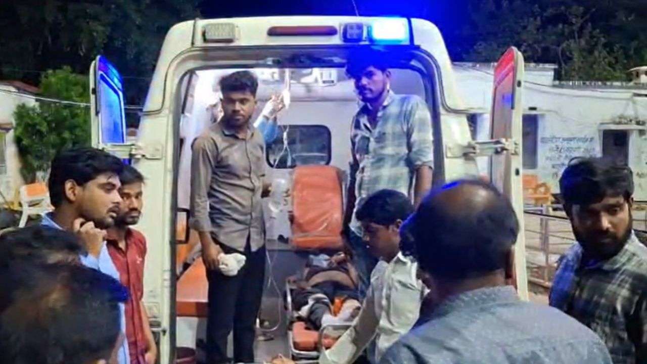 After the accident, the injured were admitted to the hospital.