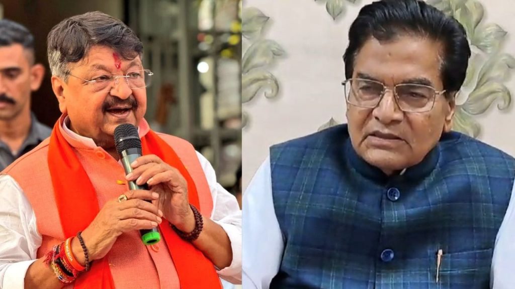 Cabinet minister Kailash Vijayvargiya and SP leader Ram Gopal Yadav (file photo)