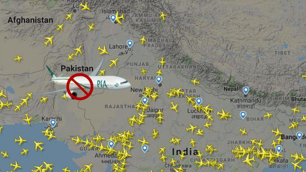 Pakistan flights banned in indian air space