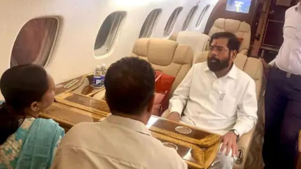 After 45 minutes, after the pilot agreed, Eknath Shinde boarded the plane.