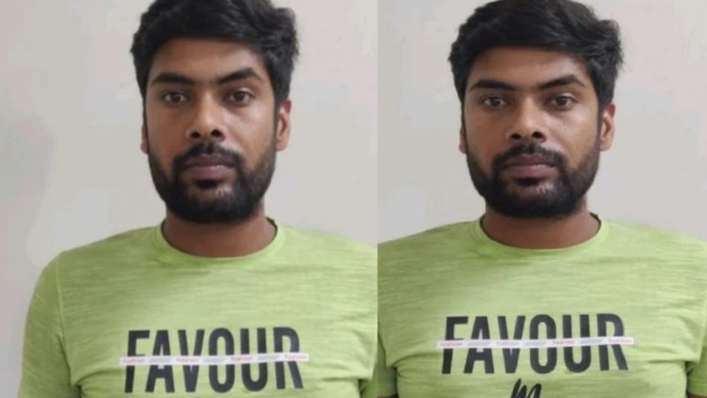 New Delhi: Naval Bhawan, Pakistani spy arrested