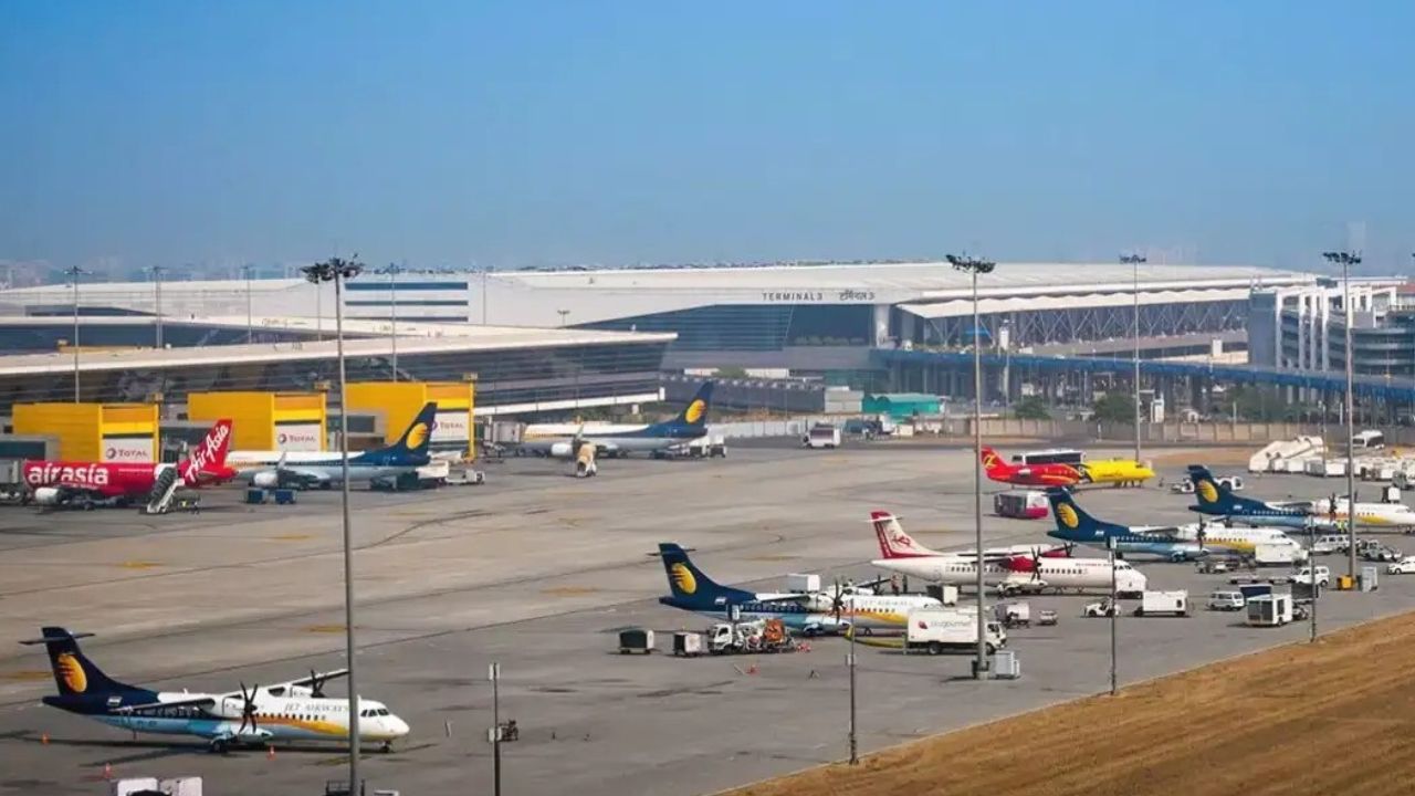 Delhi Airport Runway Maintenance