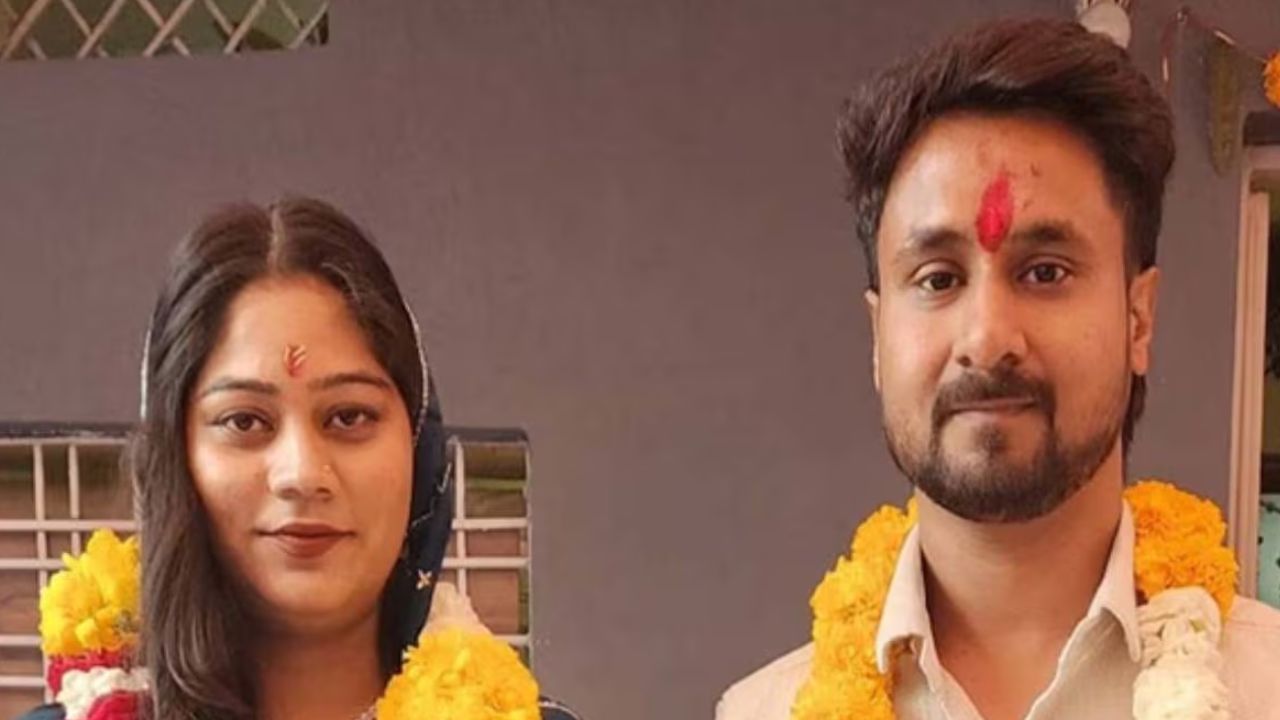 Raja Raghuvanshi and wife Sonam Raghuvanshi (file photo)