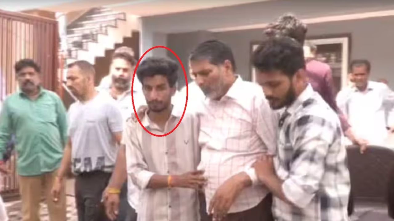 Accused Raj Kushwaha was seen with Sonam's father at the funeral of Raja Raghuvanshi