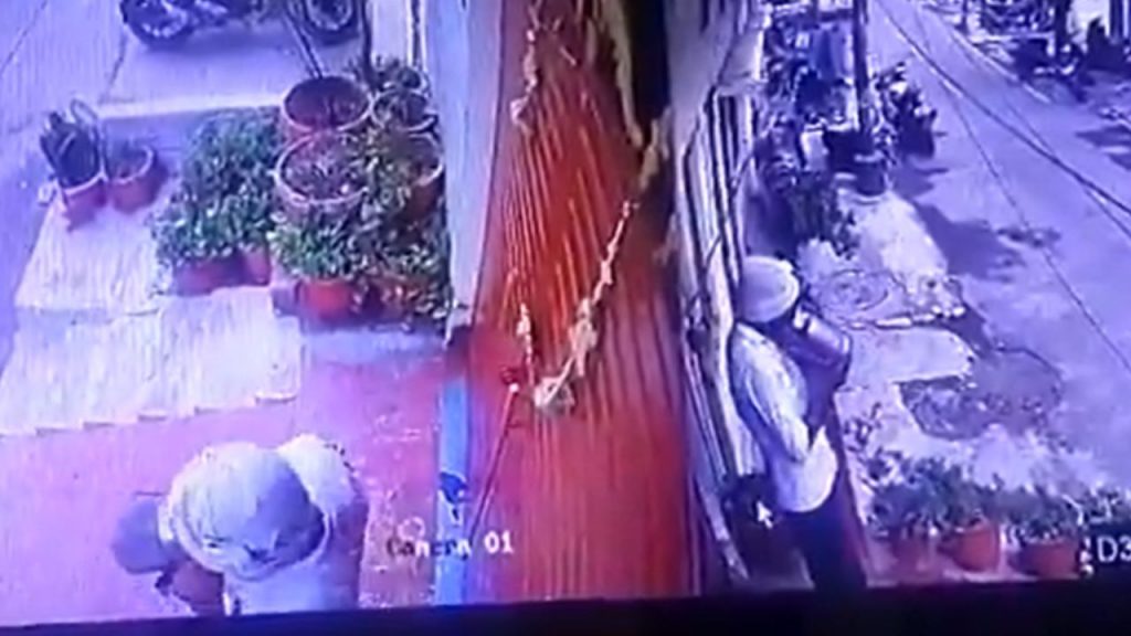 A case of selling milk by spitting has come to light in Lucknow.