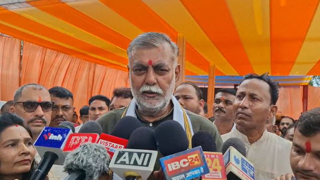 Prahlad Patel attacked Congress over the political rhetoric over potholes on roads.