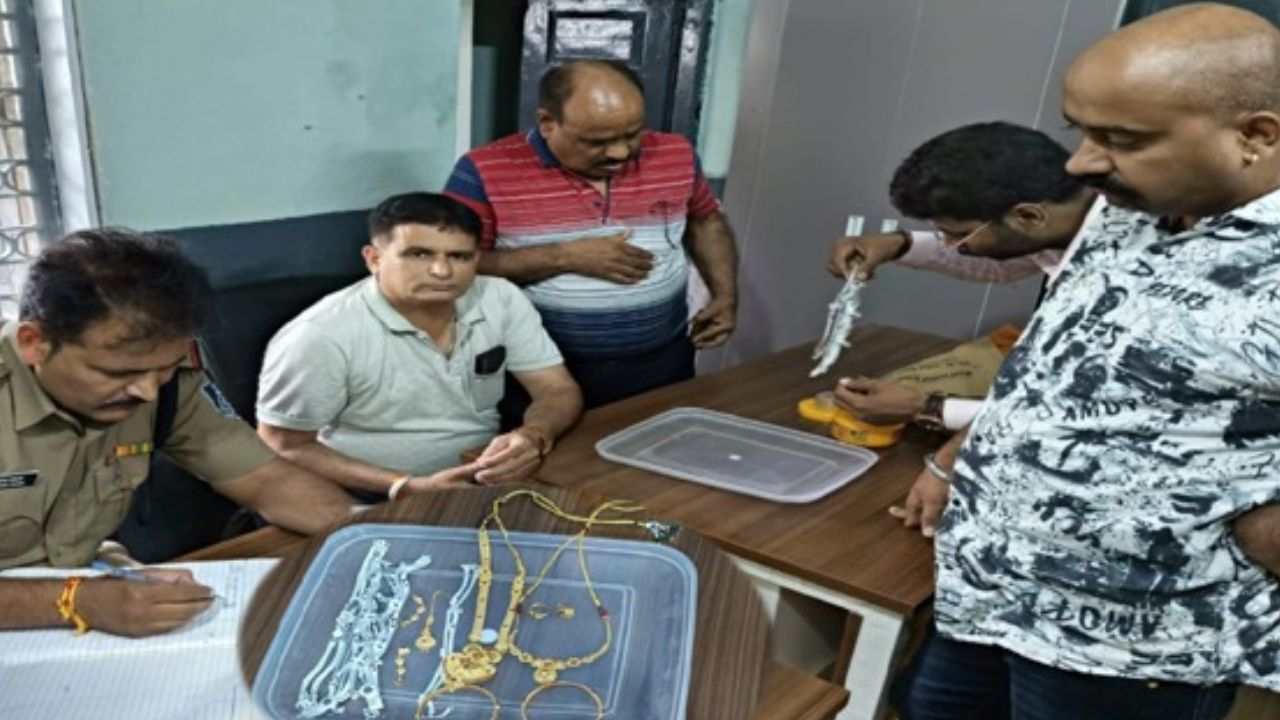 Indore: Sonam Raghuvanshi's family returned the jewelry to Raja Raghuvanshi's family