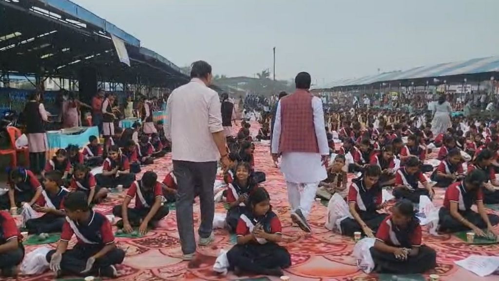 Students making clay statues