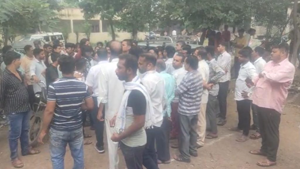 After the death of the student, angry family members blocked the road.