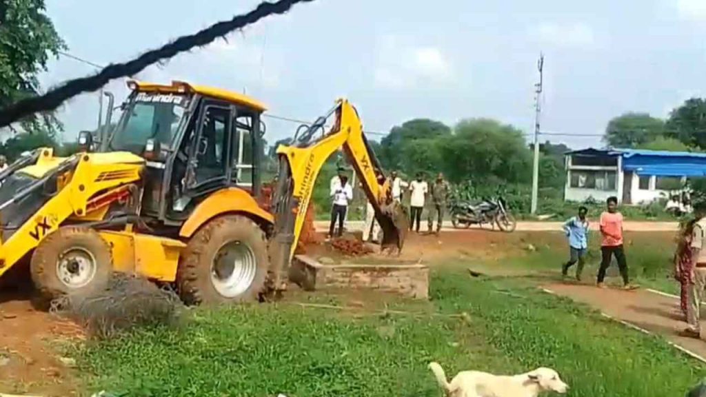 kawardha_bulldozer