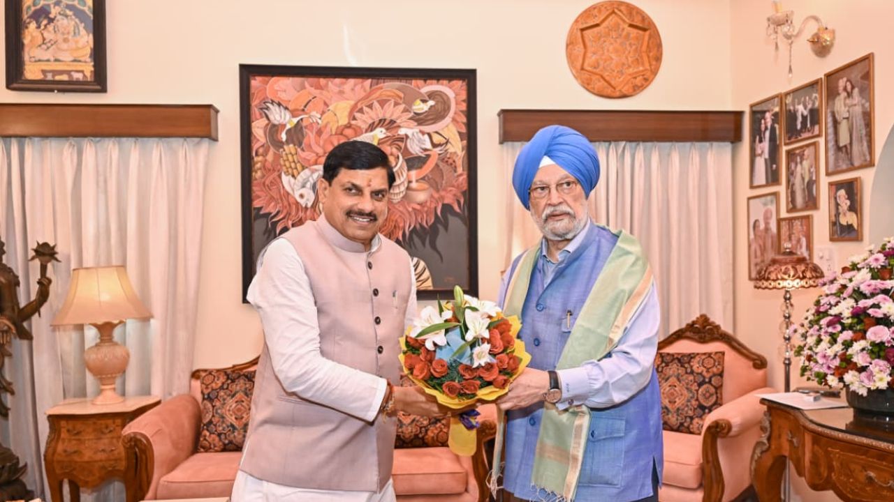 cm mohan yadav and hardeep puri