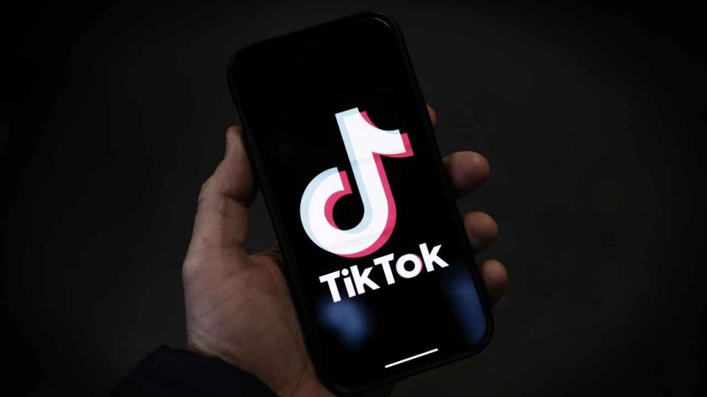 tik_tok