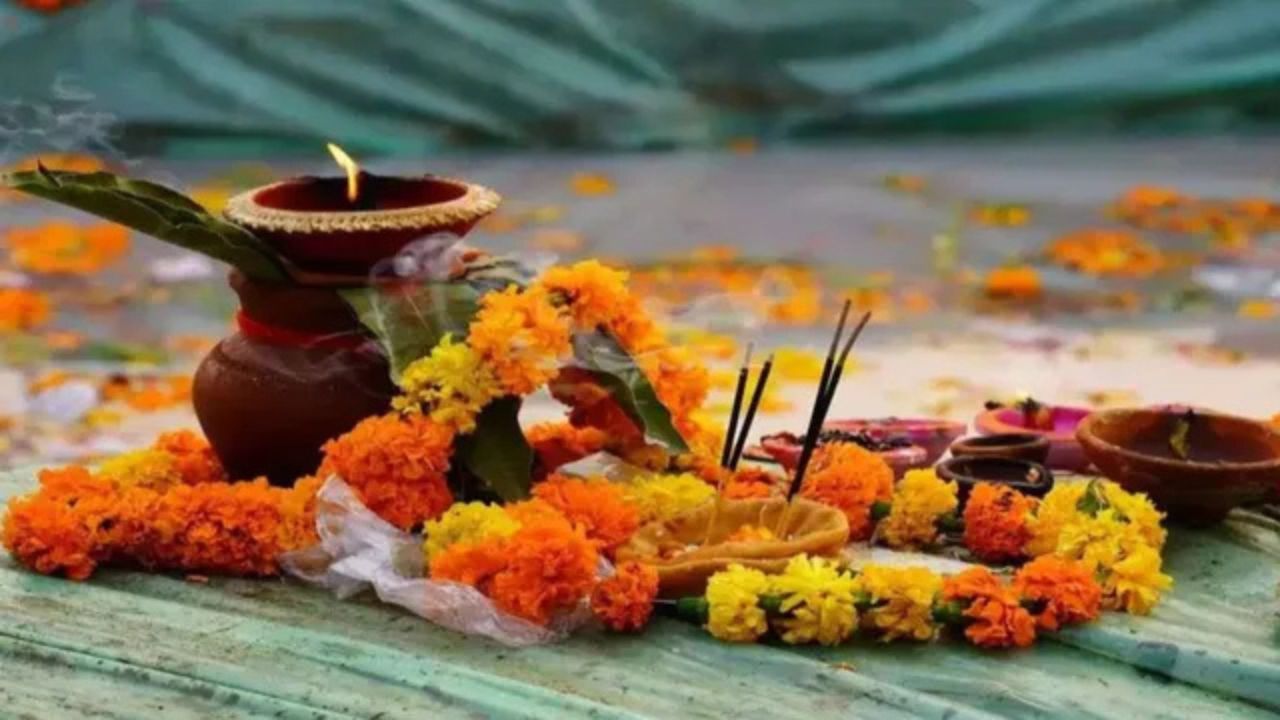 Sarva Pitru Amavasya 2025