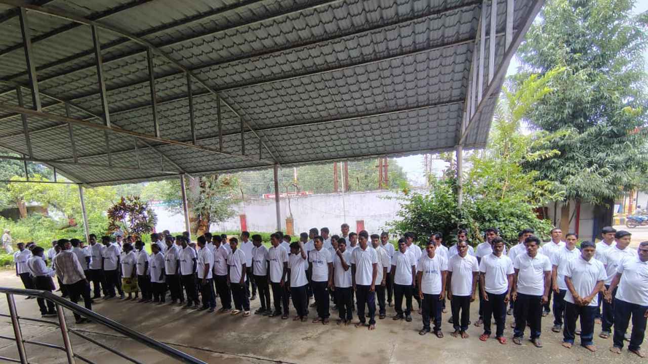 71_naxalite_surrender