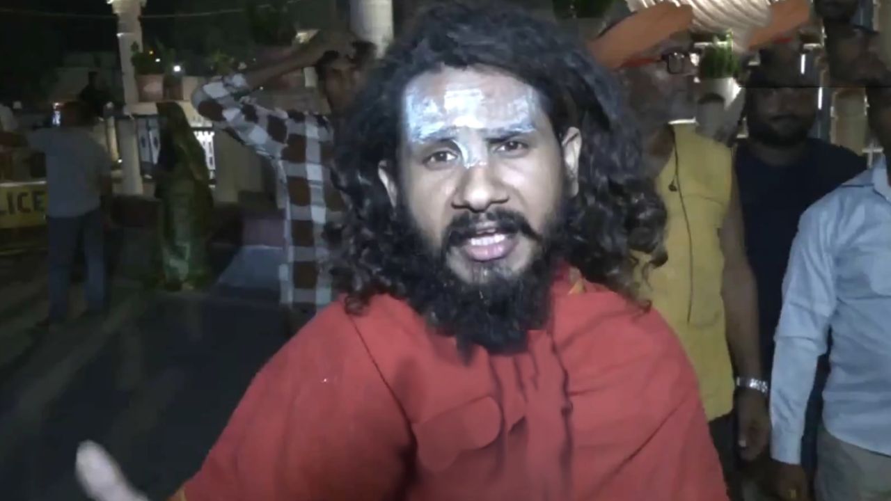 Asia Cup 2025: Saints of Ayodhya react to India's victory