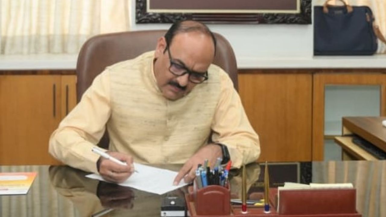 Chief Secretary Vikas Sheel