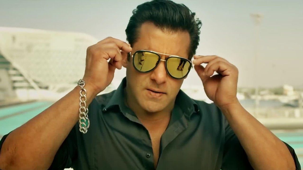 Salman khan legal notice from kota consumer court