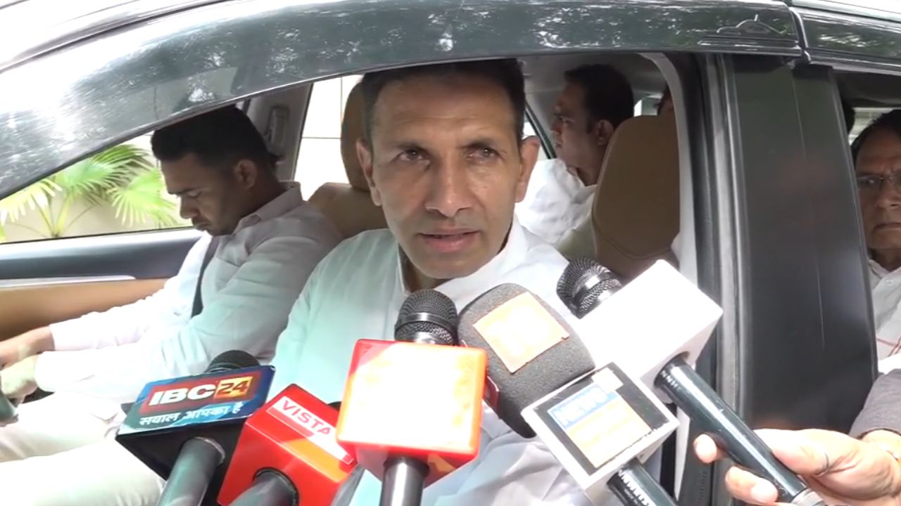 PCC Chief Jitu Patwari.