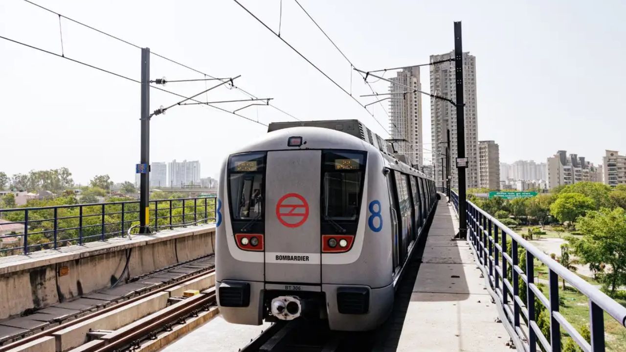 Delhi metro
